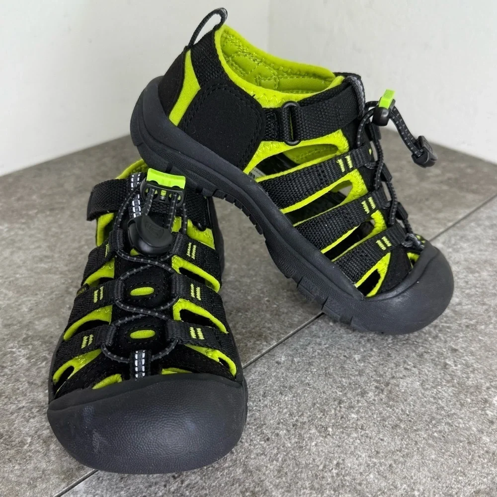 NWT KEEN Newport H2 Lime Black Water Sandals Toe Protection Quick Dry Kid’s 12